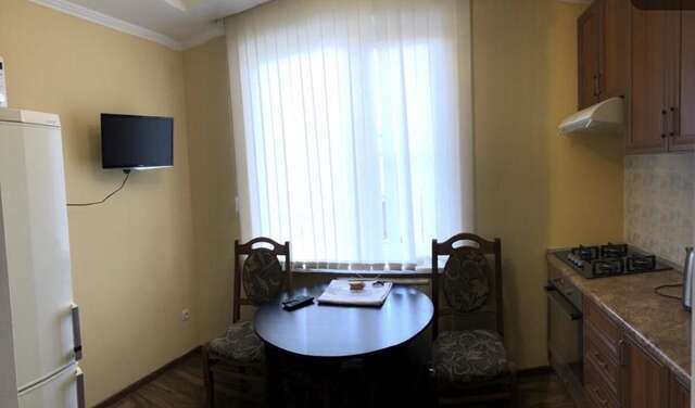 Апартаменты 100 метром до моря Сухум-9