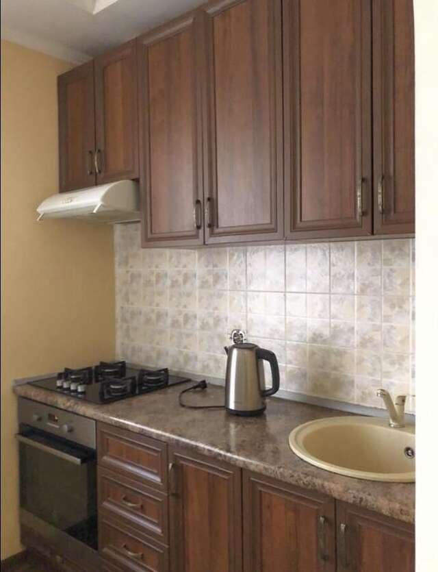 Апартаменты 100 метром до моря Сухум-11